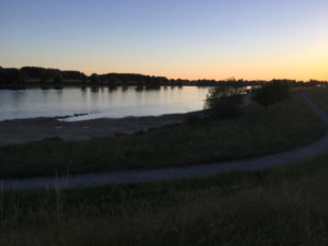 Deggendorf Abendstimmung an der Donau - Donauradweg