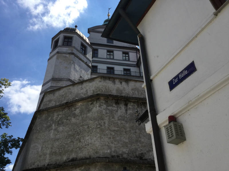 Neuburg an der Donau - Zur Hölle - Schloss