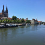 Regensburg Donauradweg - Steinerne Brücke - Regensburger Dom