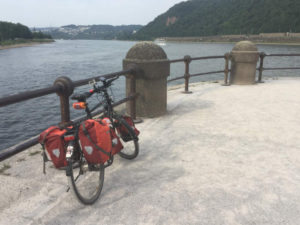 Fahrrad-Unterkunft in Koblenz am Deutschen Eck. Dort fließt die Mosel in den Rhein. Ende des Moselradwegs.