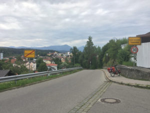 Ortseingang Traunstein - Königssee-Bodensee-Radweg