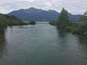 Loisach und der Kochelsee in Kochel am See Königsee-Bodensee-Radweg