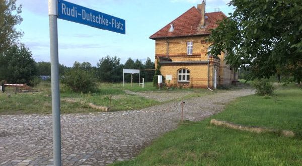 Rudi-Dutschke-Platz Schönefeld Nuthe-Urstromtal