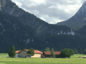 Schloss Neuschwanstein bei Füssen - Königssee-Bodensee-Radweg