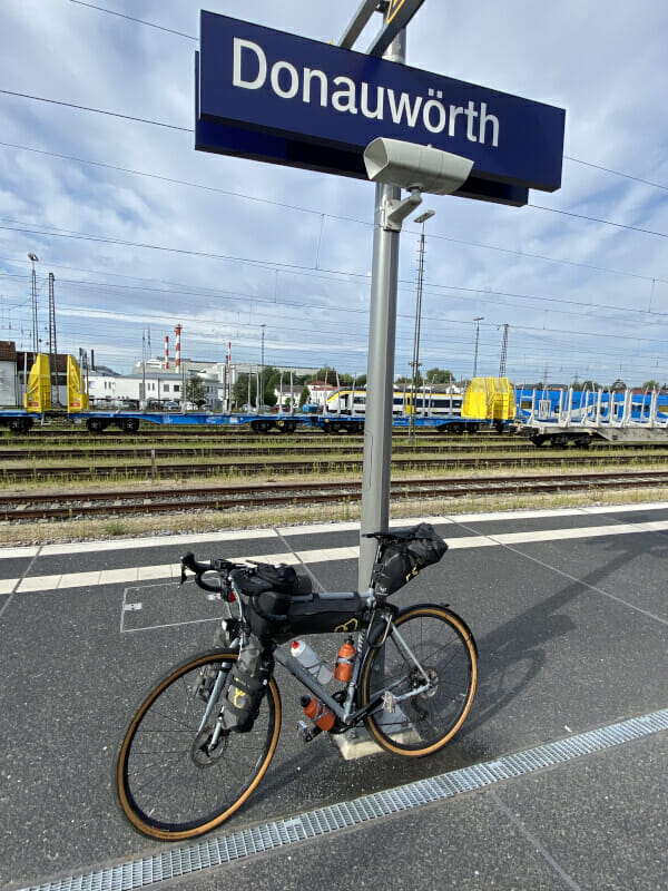 Start Fahrradtour Via Claudia Augusta Radweg in Donauwörth 2022.