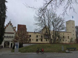 Grünwald - Burg Grünwald am Isarradweg - Radtour