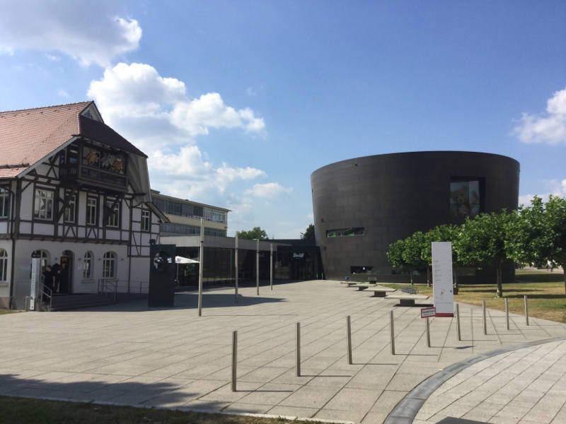 Giengen an der Brenz Donautäler-Radweg - Steiff-Museum.