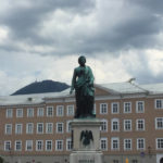 Mozartdenkmal in Salzburg - Mozartradweg