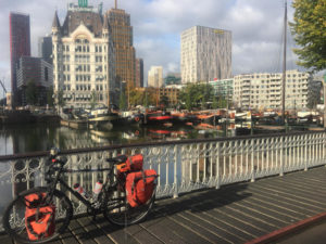 Alter Hafen Rotterdam - Rheinradweg Rotterdam