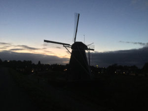 Windmühle bei Waardenburg - Abendstimmung - Waal Radweg - Rheinradweg Niederlande
