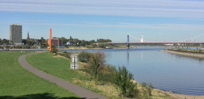 Rhein und Ruhr - Zusammenfluss - Rheinradweg Duisburg