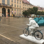 Museumsquartier Wien - Buddha auf Fahrrad