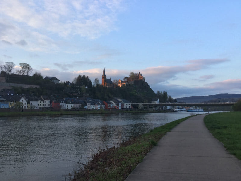 Saarburg - Saar-Radweg mit Saar