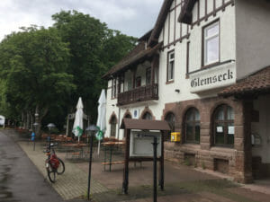 Startpunkt des Glemsmühlenradwegs - Hotel Glemseck