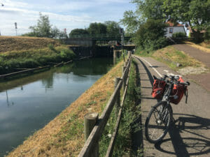 Canal du Rhône au Rhin - französischer Rheinradweg - Eschau mit Fahrrad