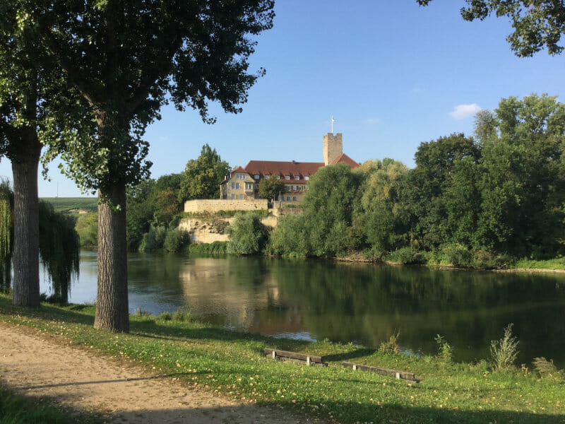 Grafenburg Lauffen am Neckar - Neckartalradweg