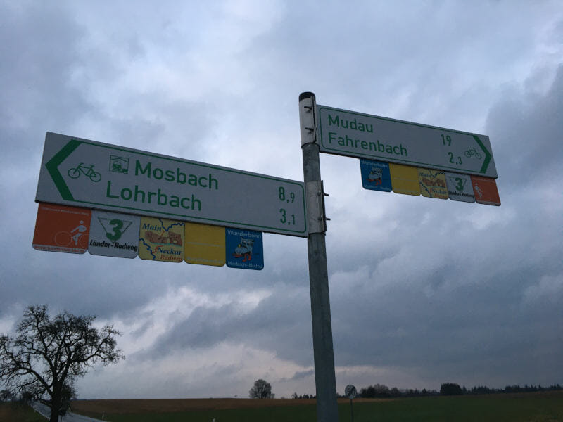 8 Kilometer bis Mosbach - Odenwald-Madonnen-Radweg