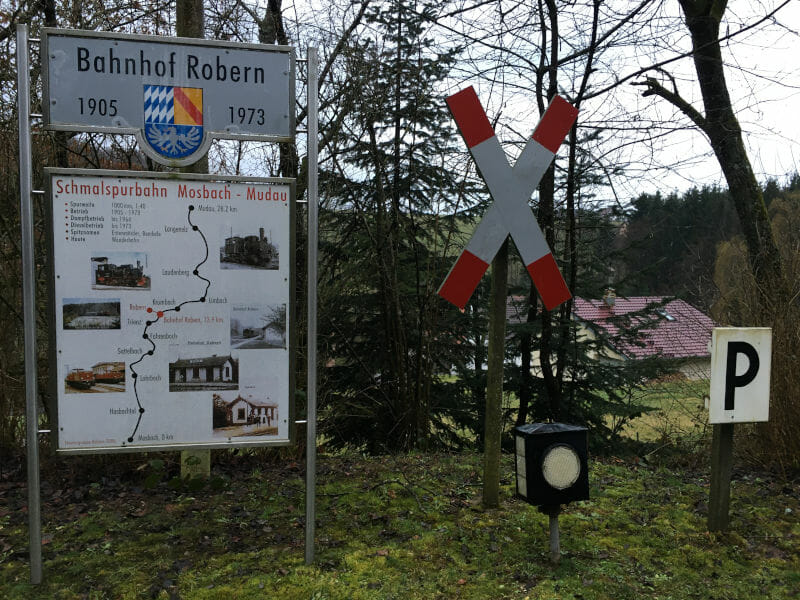 Bahnhof Robern - Odenwald-Madonnen-Radweg - Bahntrassenradeln