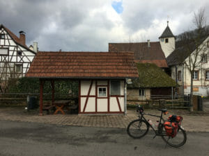 Guttenbach - Odenwald-Madonnen-Radweg - Neckarradweg