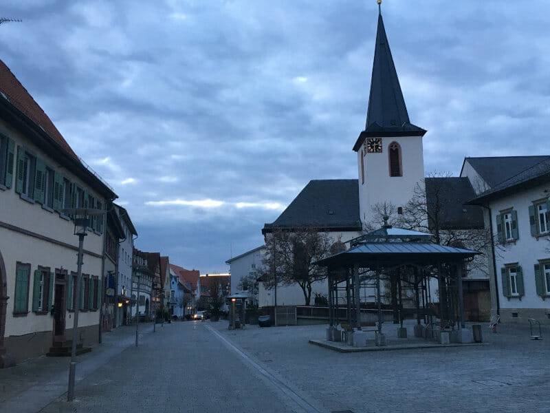 Walldorf - Abenddämmerung - Odenwald-Madonnen-Weg