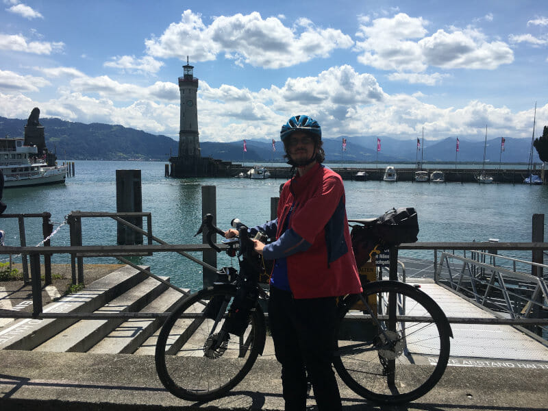 Radtouren-Checker in Lindau am Bodensee - mit Gravelbike auf der Insel - bayrischer Löwe - Leuchtturm - Hafeneingang Lindau