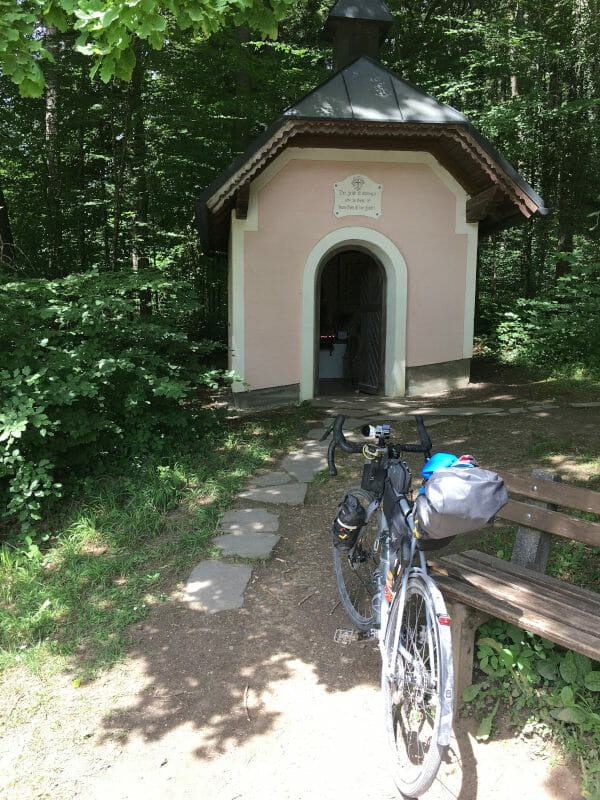 Hinter Teisendorf - Kleine Kirche - Bodensee-Königssee-Radweg