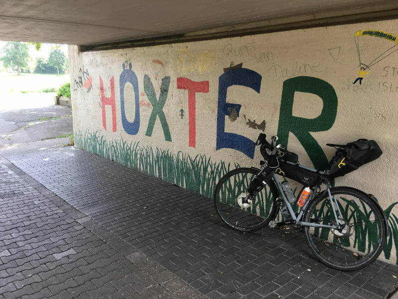 Höxter Unterführung mit Gravelbike - Weserradweg
