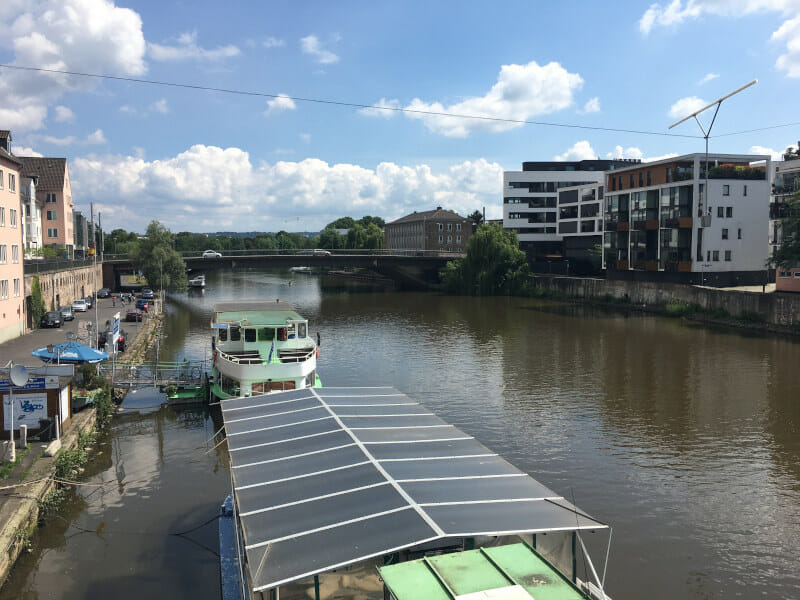 Kassel entlang der Fulda - Schiffe im Fluss