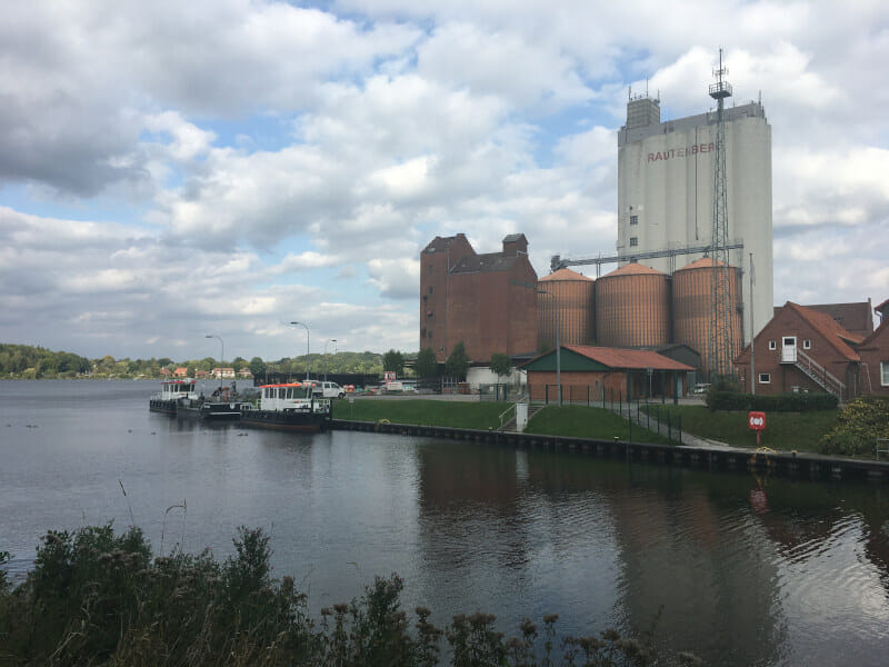 Mölln - Elbe-Lübeck-Kanal - Alte Salzstraße