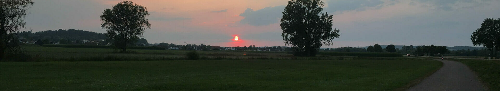 Abenddämmerung - Mengen in Oberschwaben - Radregion