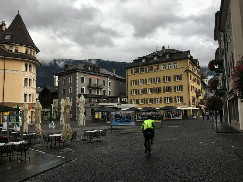 Marktplatz von Brig, das Ziel auf der Etappe auf der Rhone-Route, 2. Etappe.