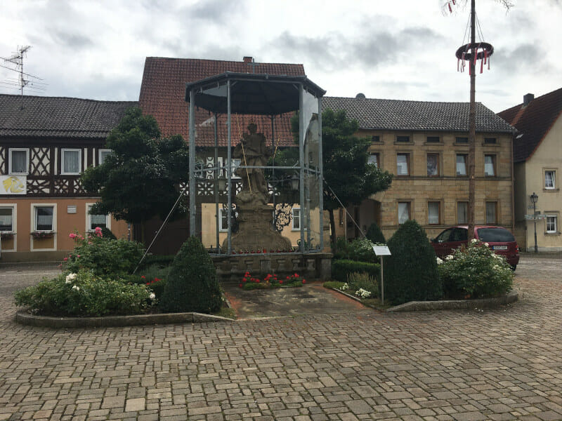 Rattelsdorf Innenstadt - Am Main entlang - Maria & Jesus