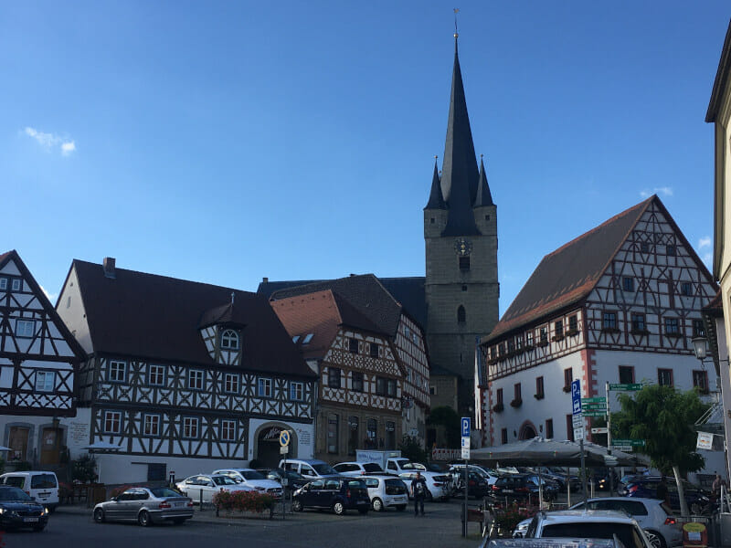 Zell am Main - Kirche - Mainradweg