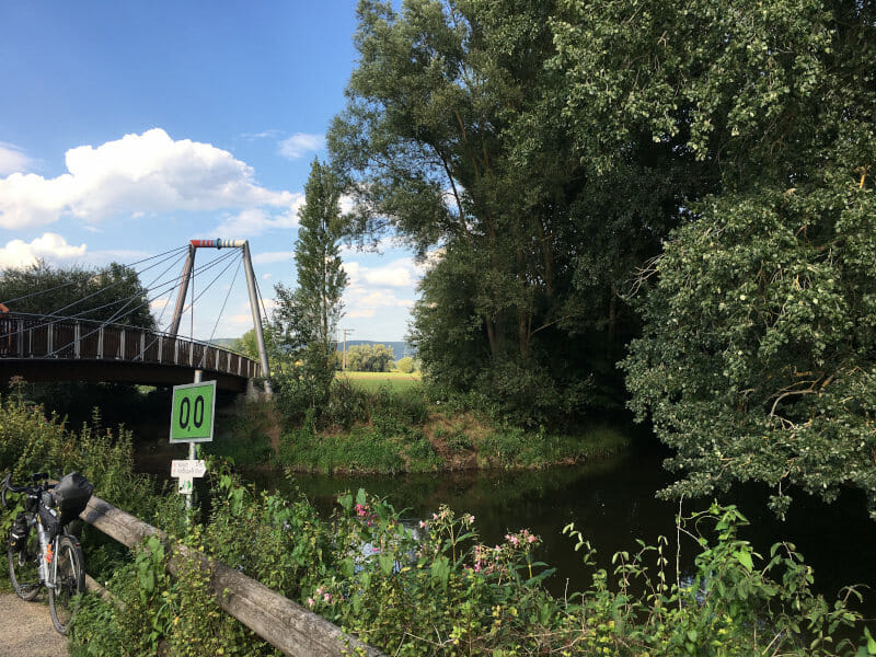 Zusammenfluss von Weißmain und Rotmain auf dem Main-Radweg mit meinem Gravelbike