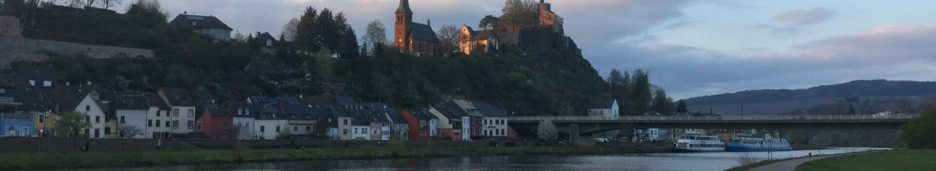 Saarburg am Saarradweg - Ausblick.