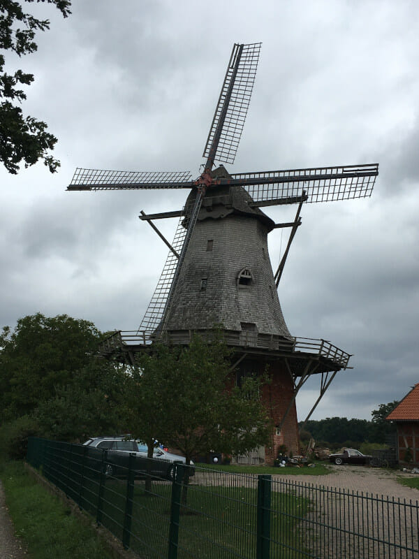 Windmühle bei Bothmer, was zu Schwarmstedt gehört. An der Aller.