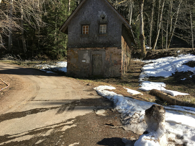 Nach Neukirch - kleines Häuschen - Schwarzwald-Radweg