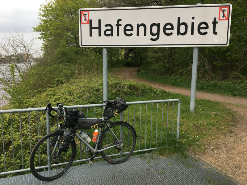 Hafengebiet bei Rendsburg mit meinem Gravelbike - NOK.