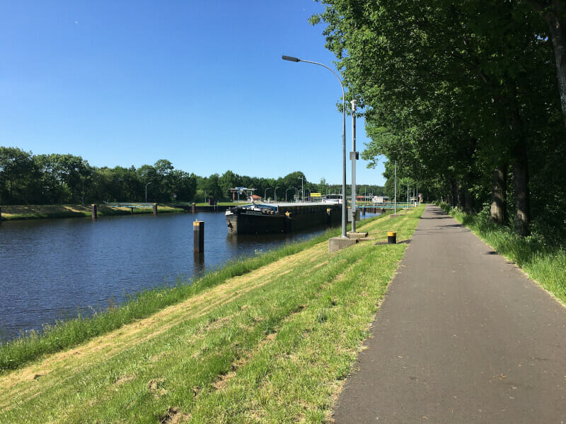 Dortmund-Ems-Kanal-Radweg bei Hüntel - Emsradweg.