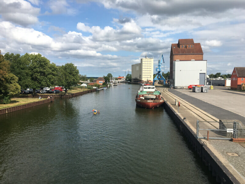 Anklam an der Peene am Oder-Neiße-Radweg.