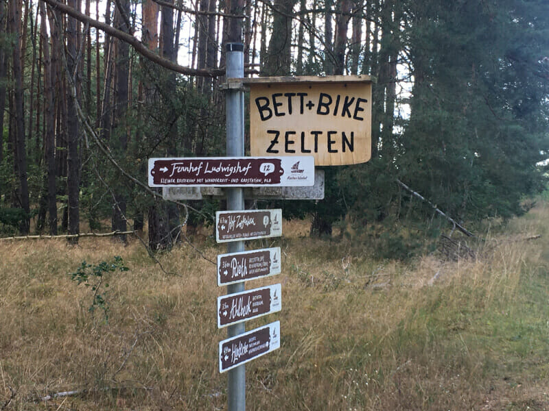 Beim Fennhof im Wald - Bett&Bike - Oder-Neiße-Radweg.