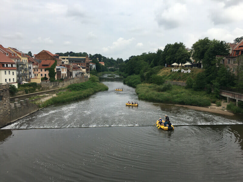 Neiße an der Görlitz - Boote auf der Neiße am Oder-Neiße-Radweg.