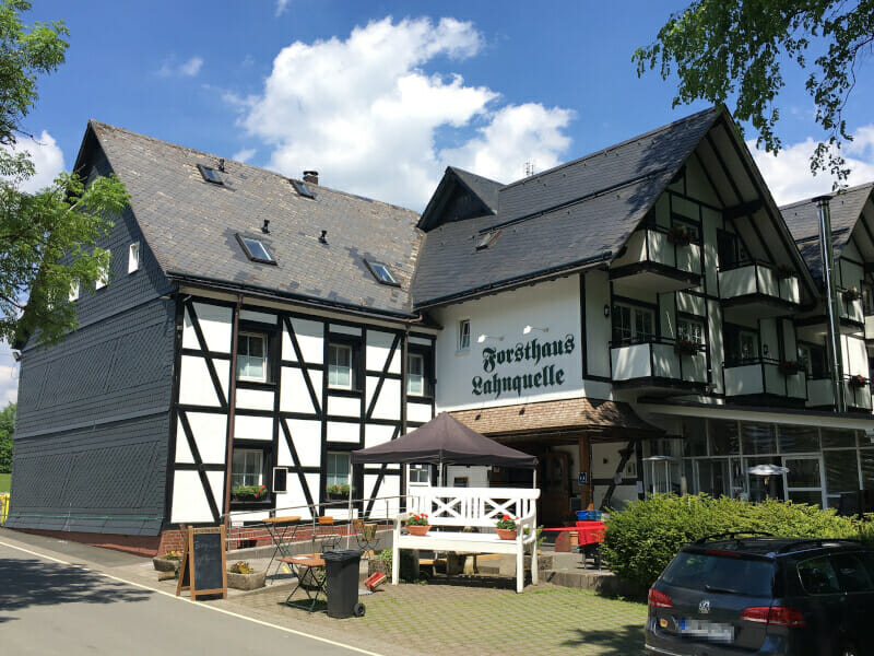 Forsthaus an der Lahnquelle am Lahnradweg.