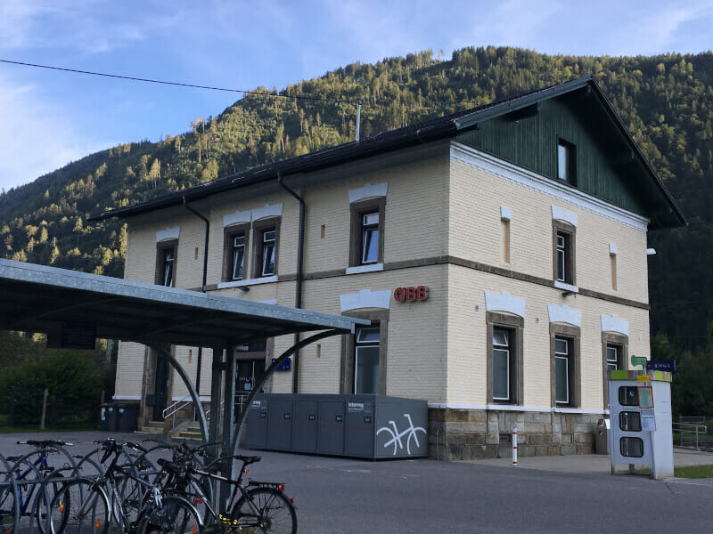 Bahnhof Mölln-Sachsenburg am Drauradweg.