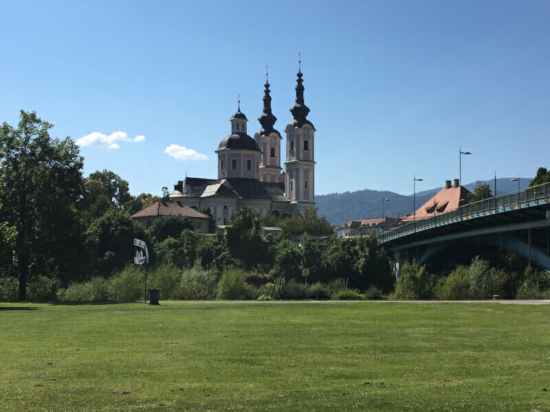 Villach - Kirche am Drauradweg.