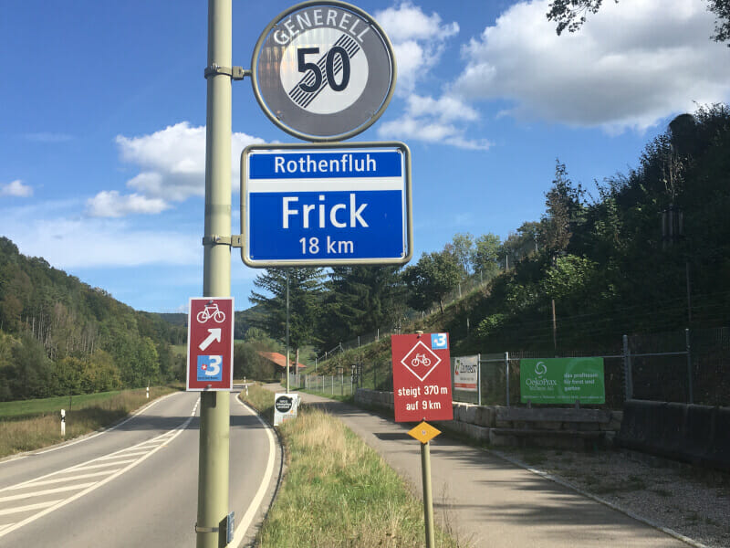 Es geht hier hoch von Geiterkinden nach Schaffmatt - Nord-Süd-Route Schweiz.