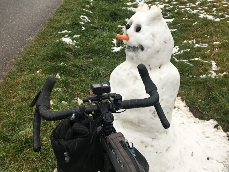 Schneemann bei Marlach am Kocher-Jagst-Radweg