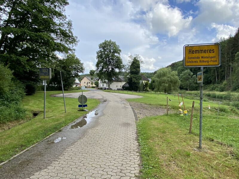 Hemmeres - kleines Dorf am Vennbahnradweg in Deutschland.