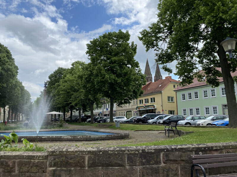 Innenstadt von Bad Heiligenstadt am Leine-Heide-Radweg in Thüringen.