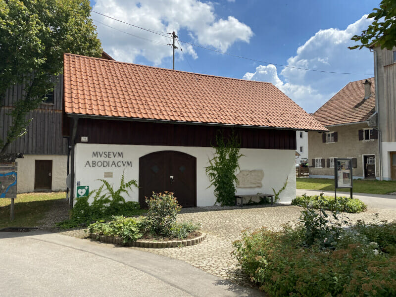 Kleines Museum Abodiacum in Epfach am Via Claudia Augusta Radweg.